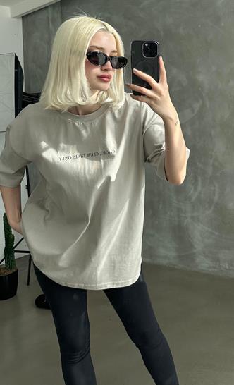 Boyalı Gri Oversize Sırt Ve Ön Baskılı Bisiklet Yaka Kısa Kollu Tişört MG2130