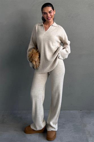Bej Rahat Kesim Dikiş Detaylı Kadın Triko Takım MG2584