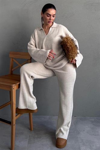 Bej Rahat Kesim Dikiş Detaylı Kadın Triko Takım MG2584