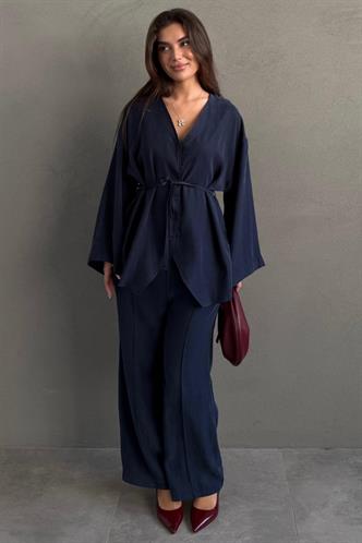 Lacivert V Yaka Düğmeli Kuşaklı İkili Modal Kadın Takım MG2619