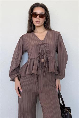 Kahverengi Önü Bağlamalı Bluz Pantolon Takımı MG2343