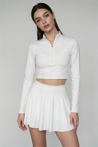 Beyaz Parmak Geçirme Detaylı Slim Fit Crop MG2792