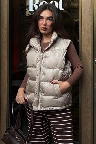 Bej Dik Yaka Astarlı Kadın Şişme Yelek MG2592