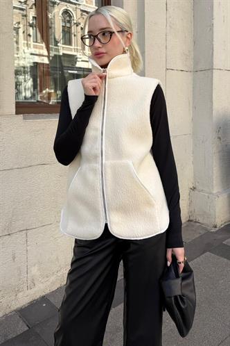 Ekru Dik Yaka Kadın Peluş Yelek MG2578