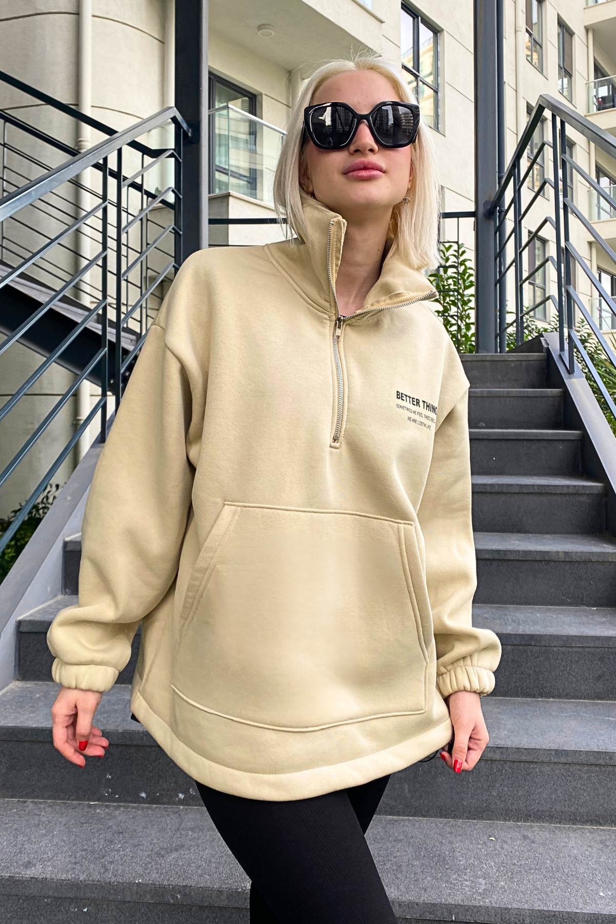 Bej Dik Yaka Fermuarlı Kadın Sweatshirt MG1935