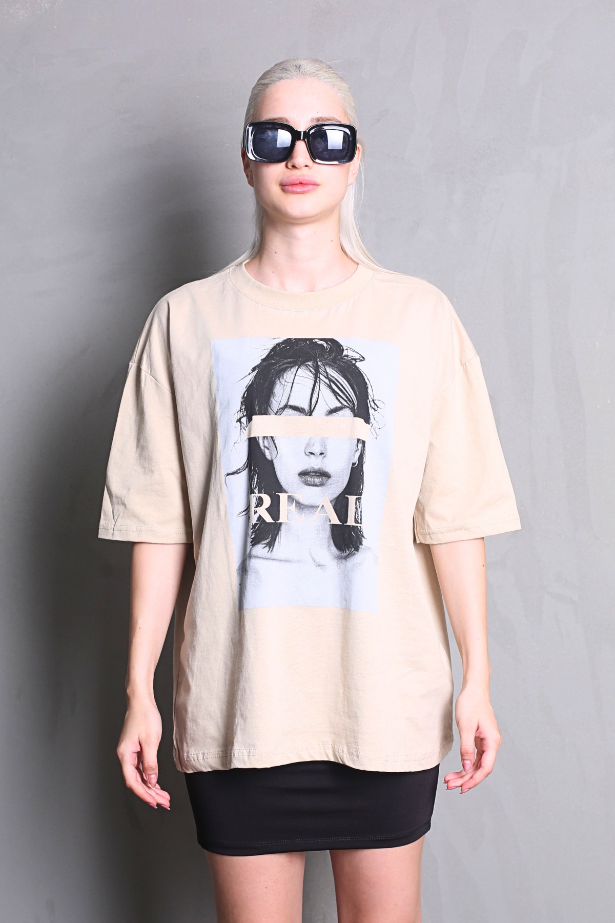 Bej Oversize Baskılı Kadın Tişört MG1764