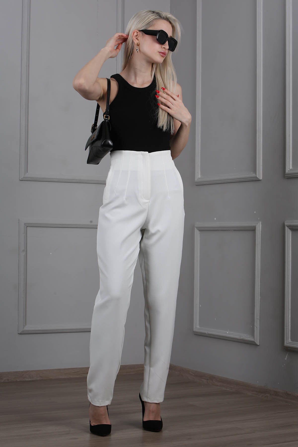 Beyaz Yüksel Bel Boru Paça Kadın Pantolon - Madmext