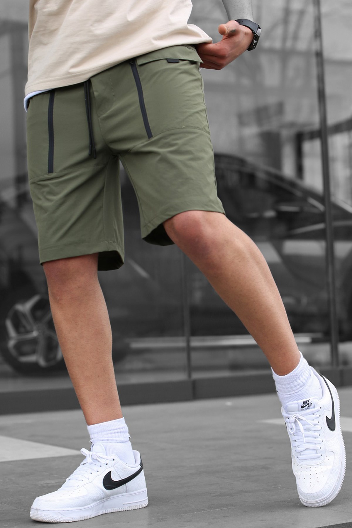 Men Basic Khaki Capri Shorts -- Madmext