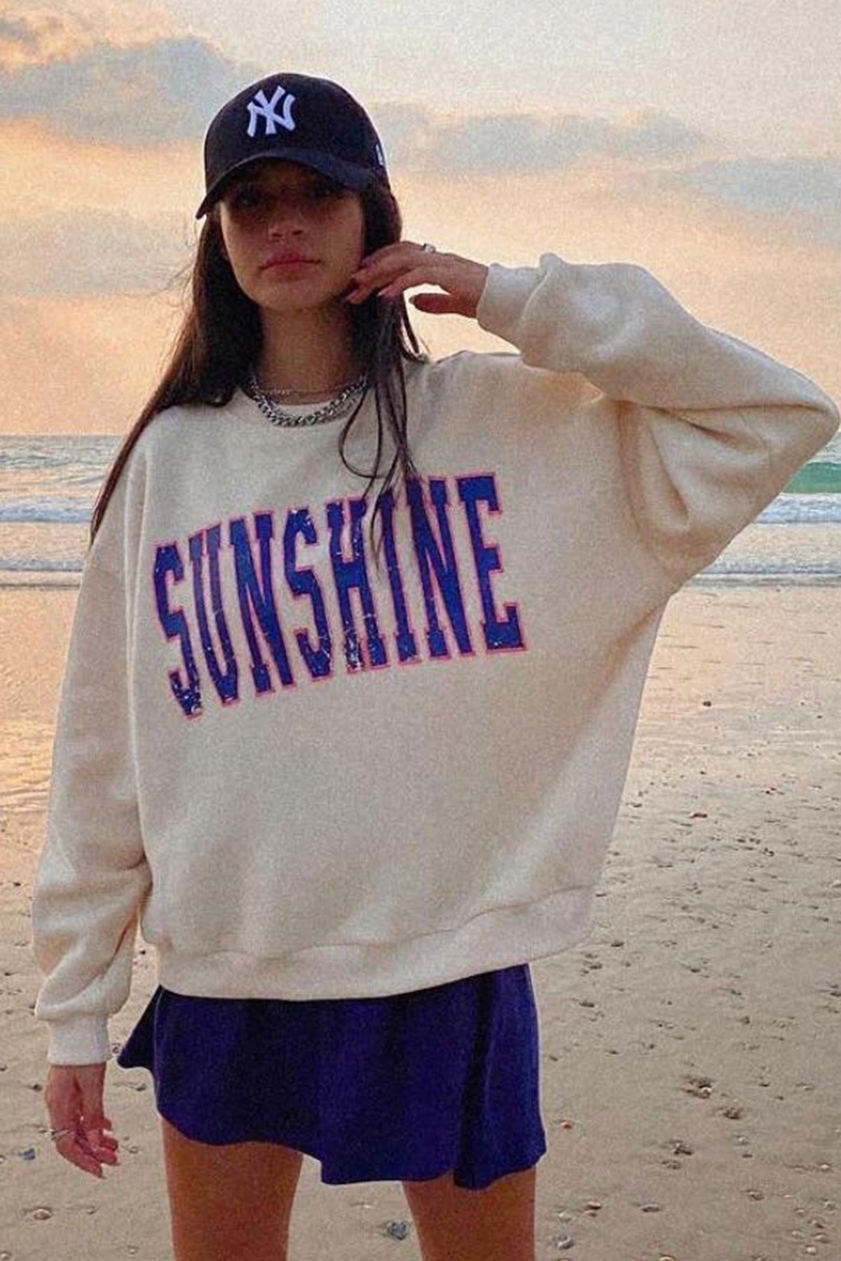 Mad Girls Ekru Kadın Sweatshirt MG933