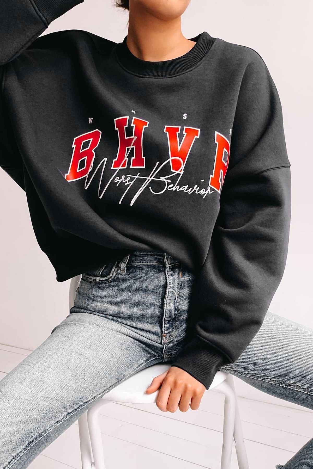 Mad Girls Siyah Nakışlı Sweatshirt MG813