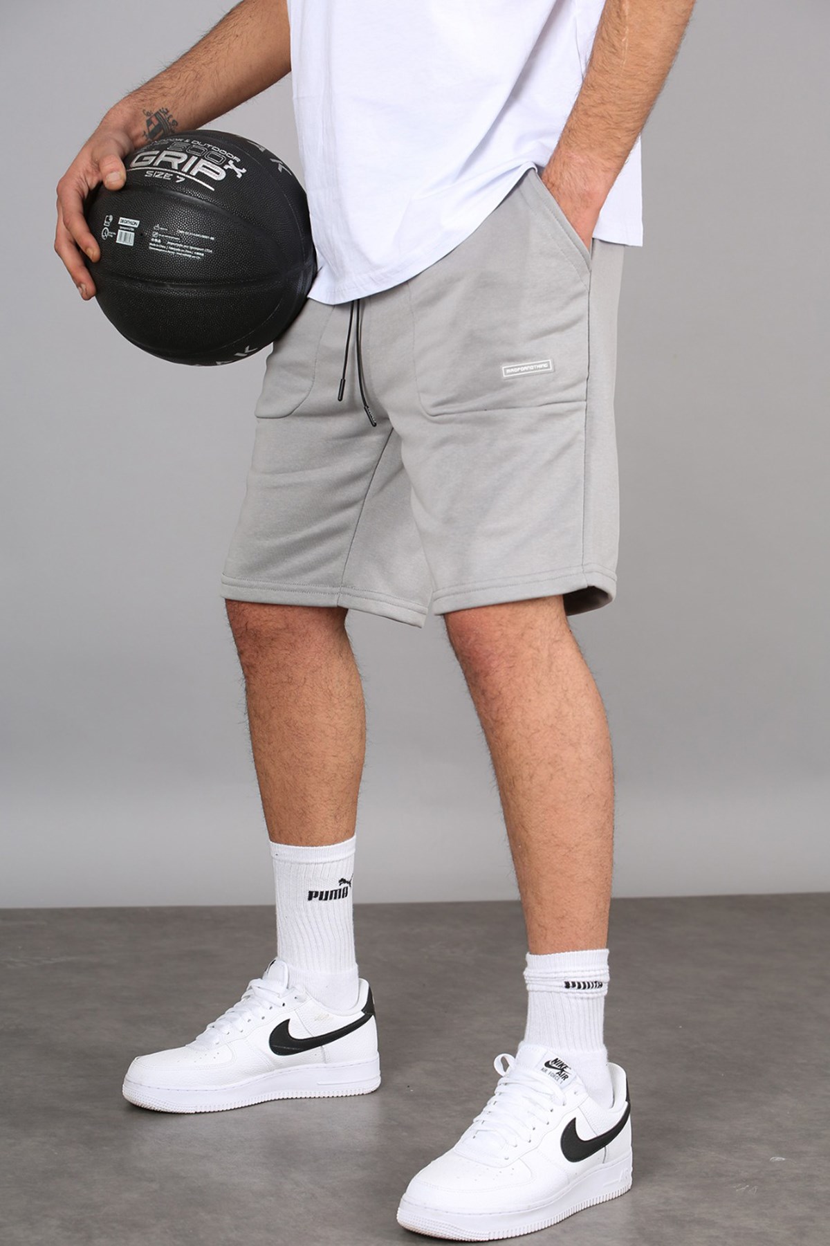 Madmext Boyalı Gri Kapri Şort 5448