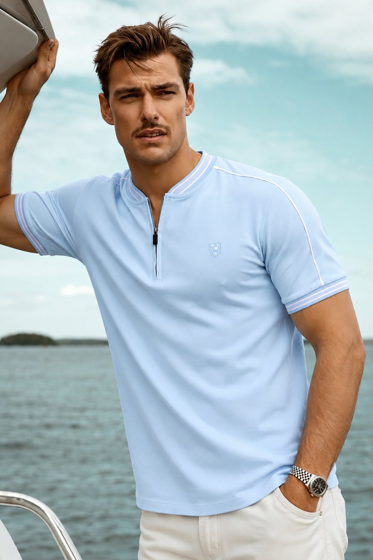 POLO T-SHIRT