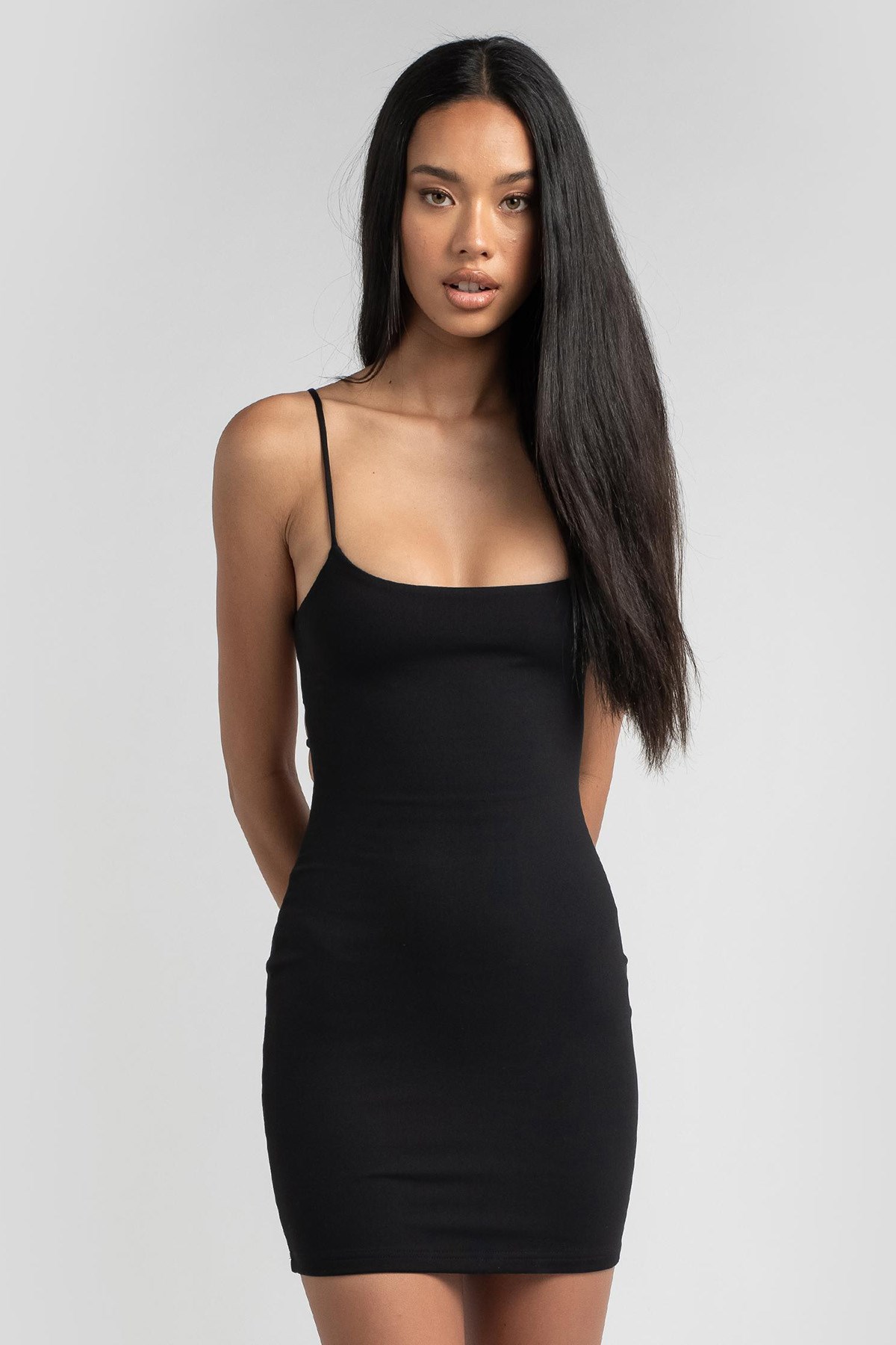 Siyah Askılı Mini Basic Kadın Elbise - Madmext