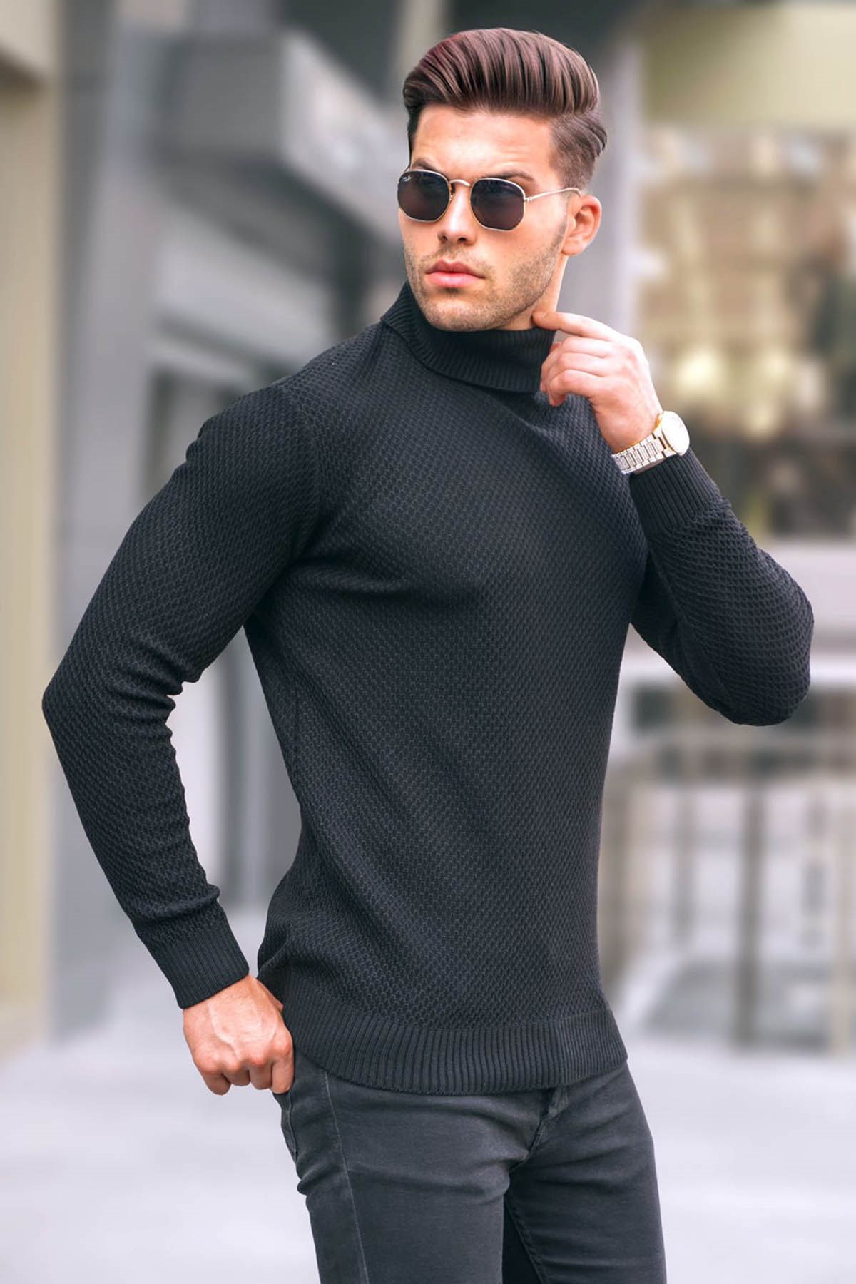 Black Turtleneck Sweater -- Madmext