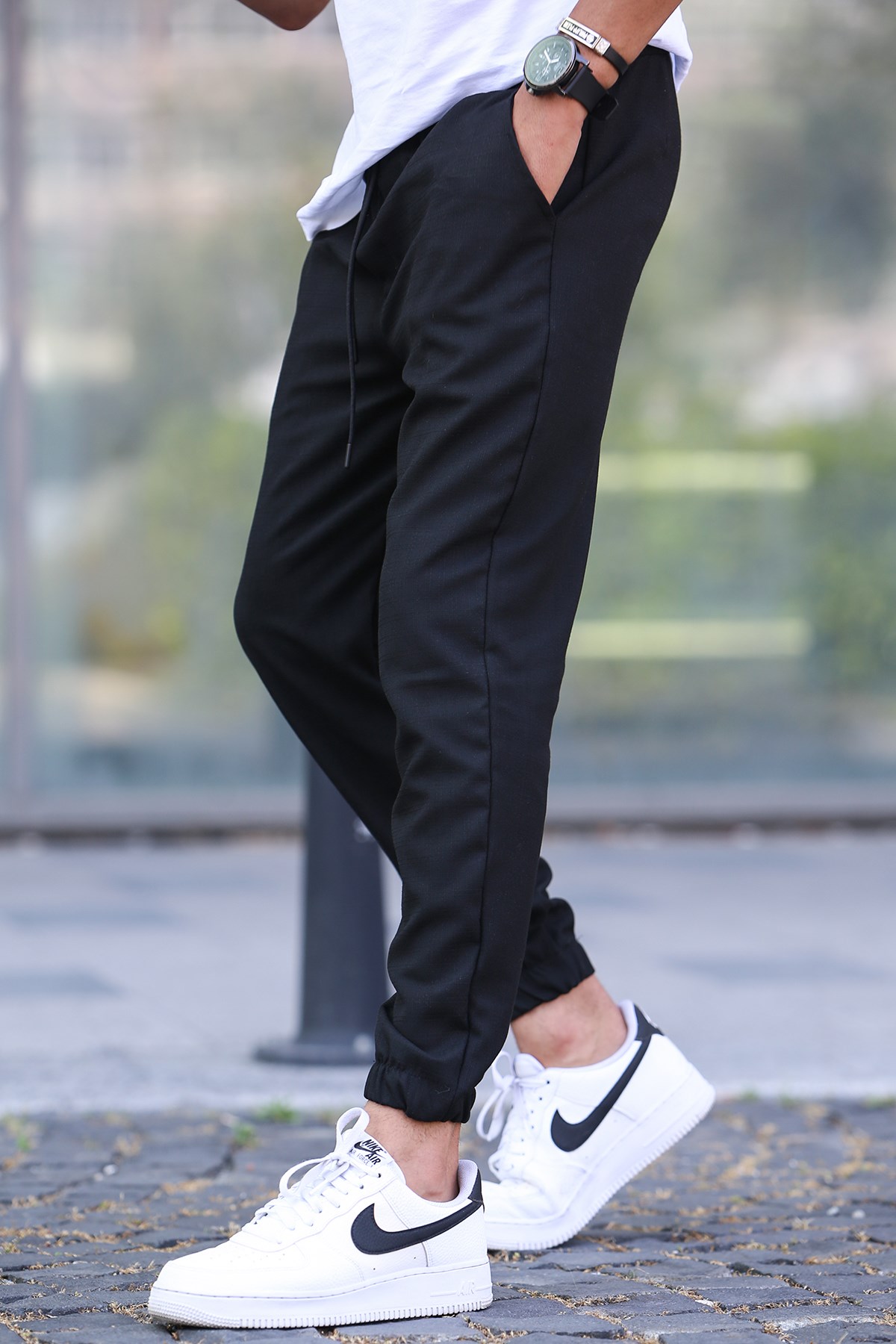 Black Slim Fit Jogger Trousers -- Madmext