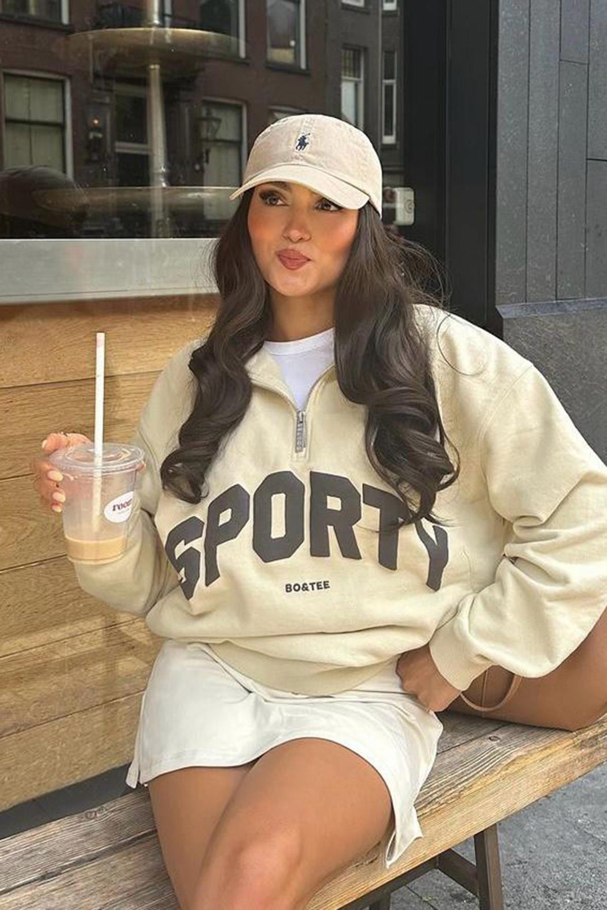 Sweatshirt