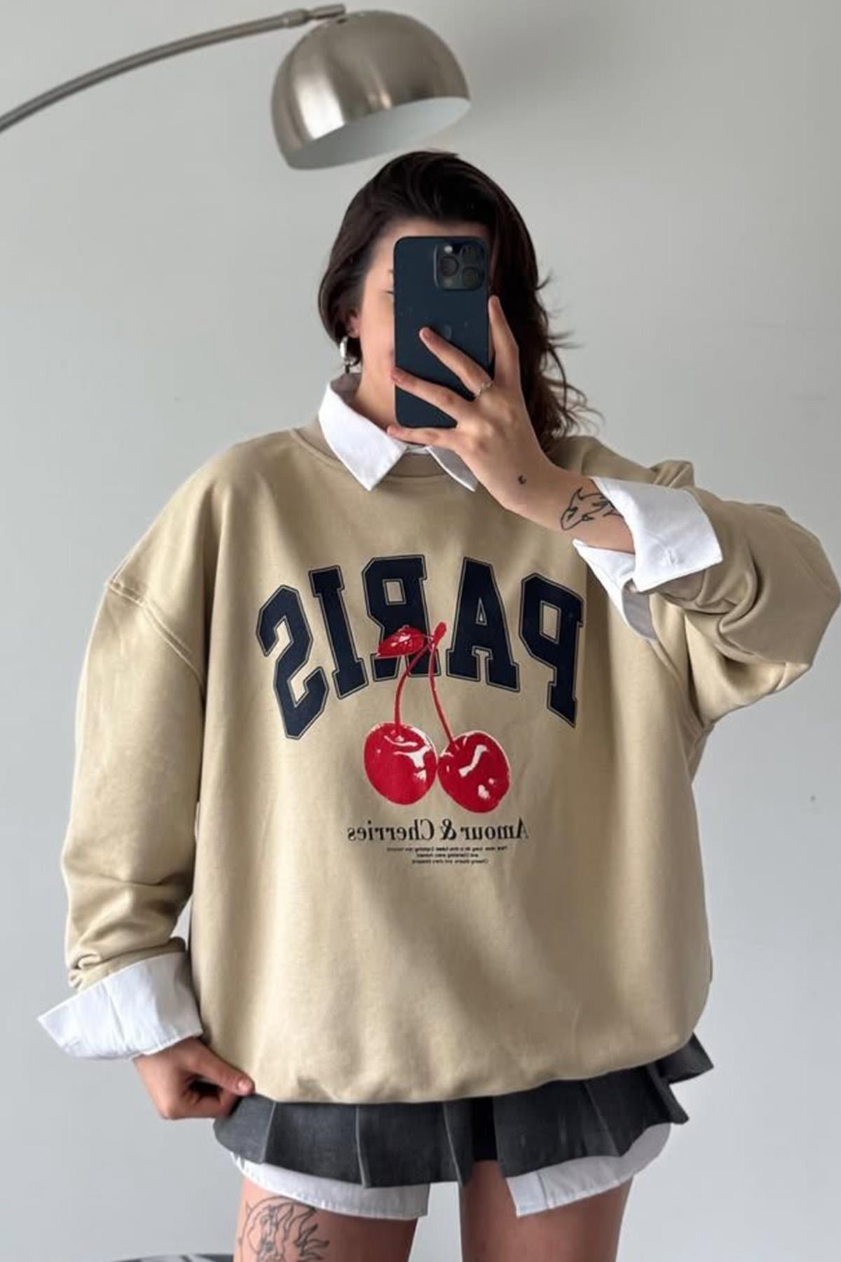 Sweatshirt