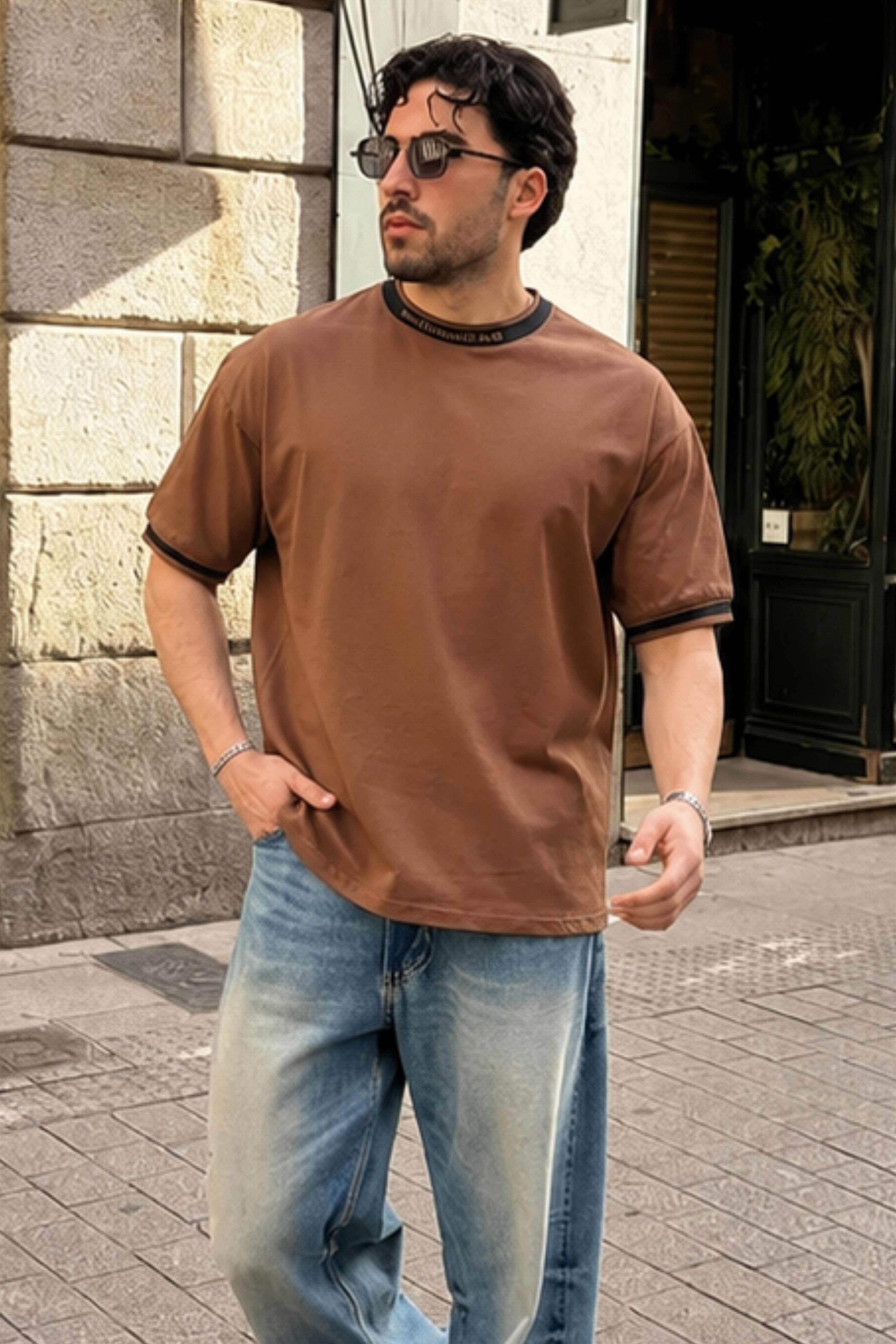 T-SHIRT