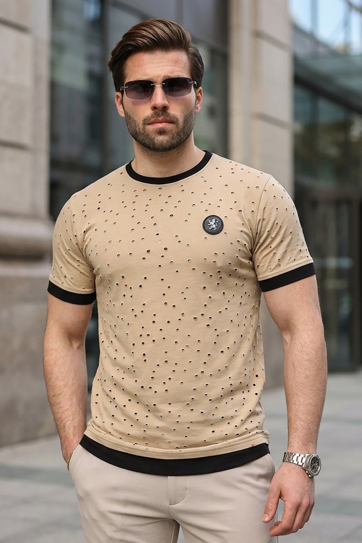 T-SHIRT