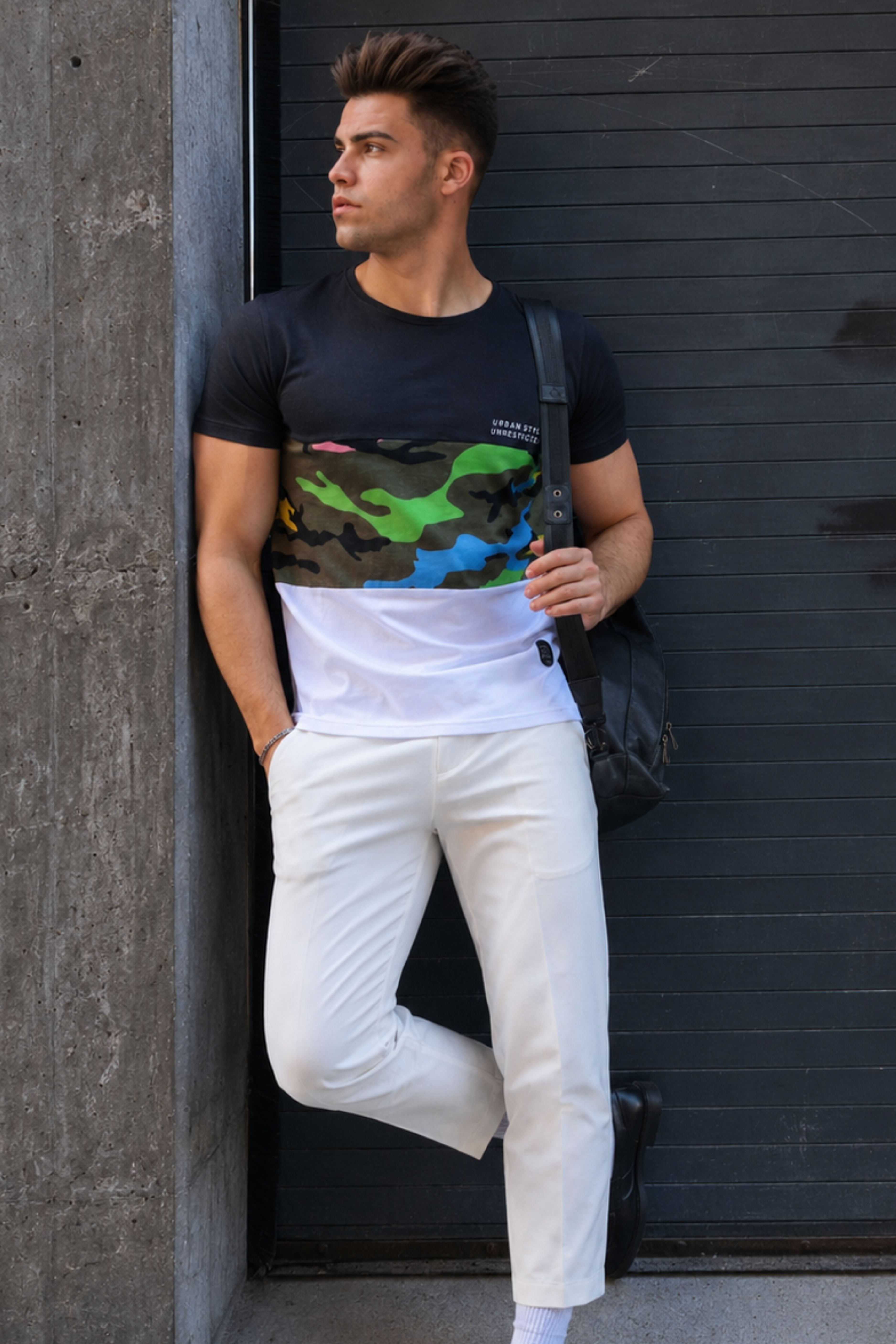 T-SHIRT