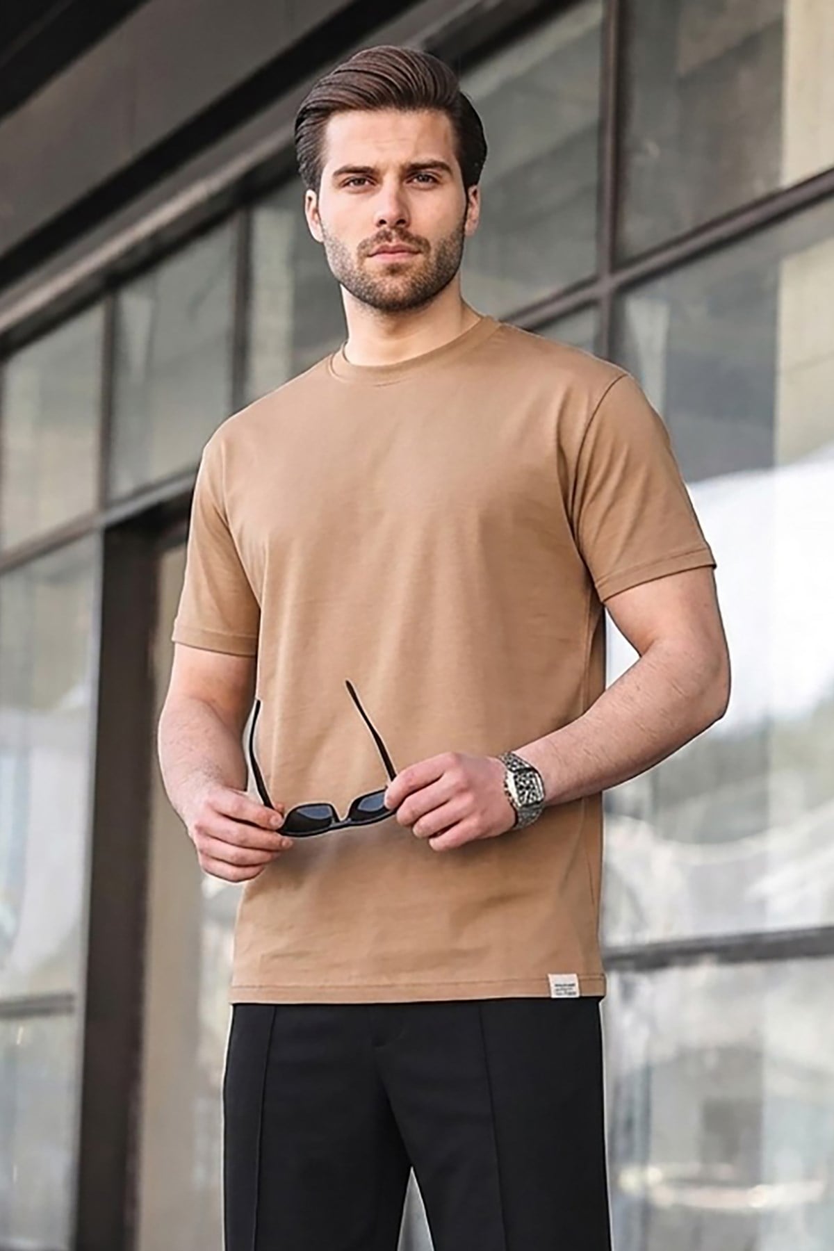 T-SHIRT