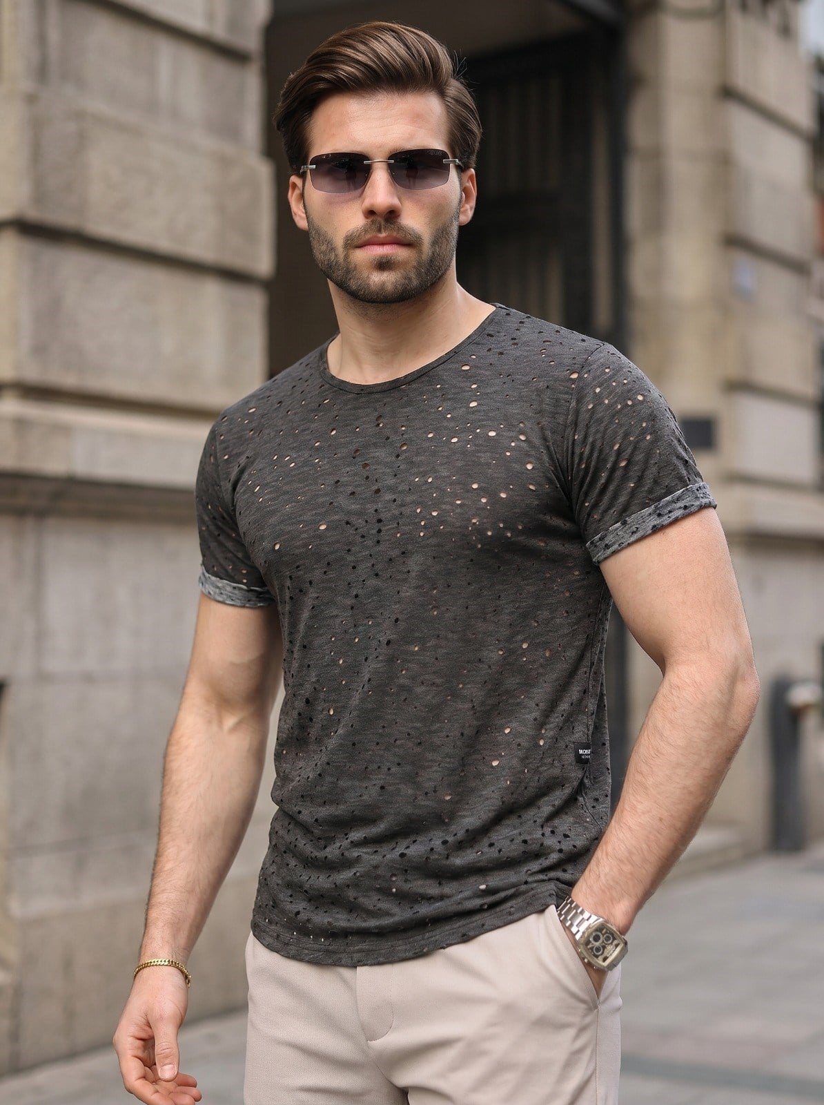 T-SHIRT