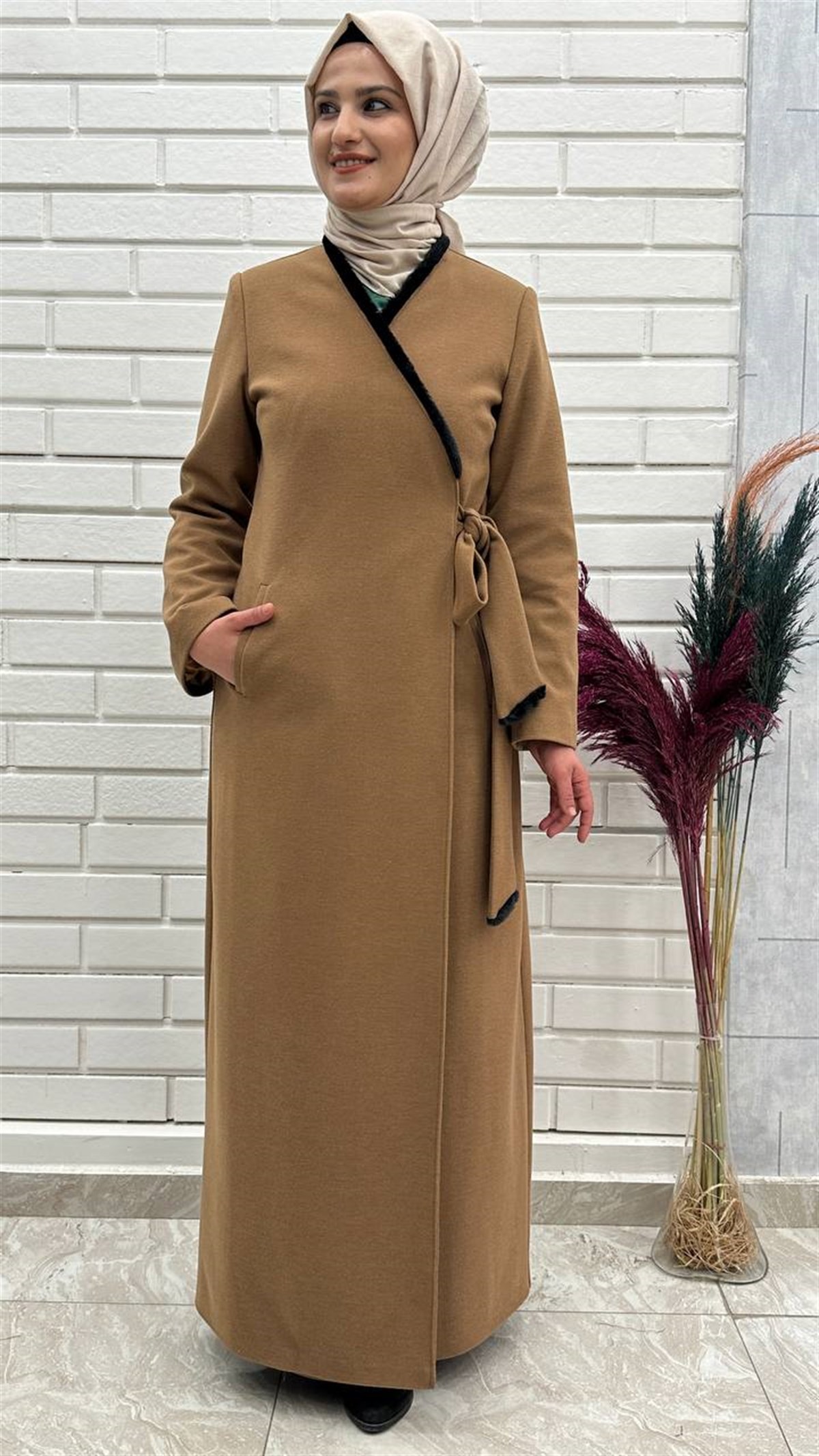 Günay Karaca Yandan Bağlı Kışlık İnce Kaşe Pardesü 4435U