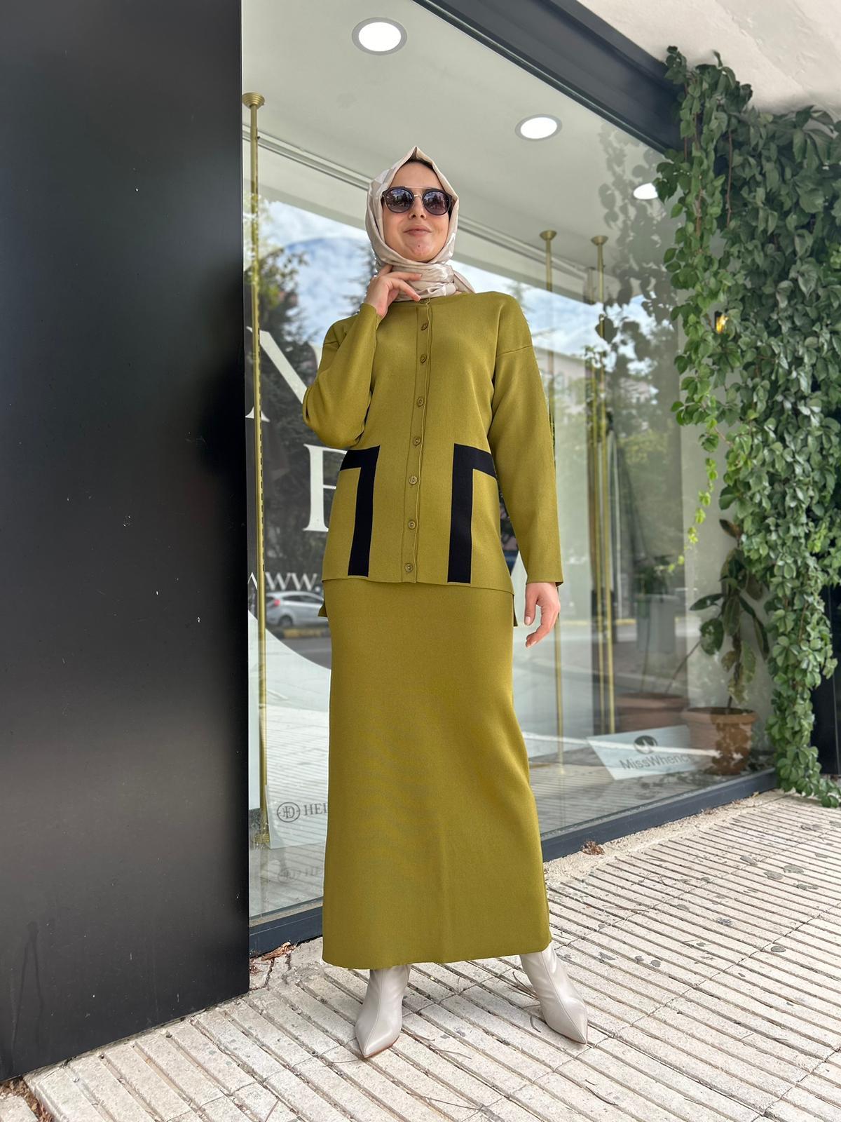 NURCAN ÇETİN YAĞ YEŞİLİ TAKIM 0002