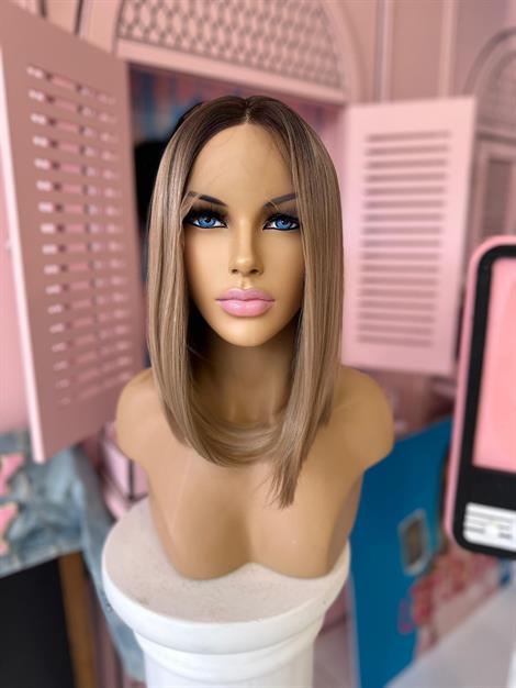 LOLLY PONY Bob Kesim Düz Dip Boyalı Bal Sarısı 40 cm Kore Fiber Sentetik Ön Tül Peruk