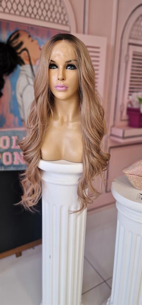 LOLLY PONY Dalgalı Açık Bal  Ve Açık Bakir  rengi  Kore Fiber Sentetik Ön Tül Peruk 