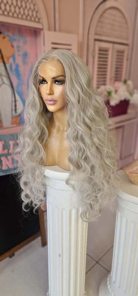 LOLLY PONY Dalgalı Açık Gri 90 cm Kore Fiber Sentetik Ön Tül Peruk