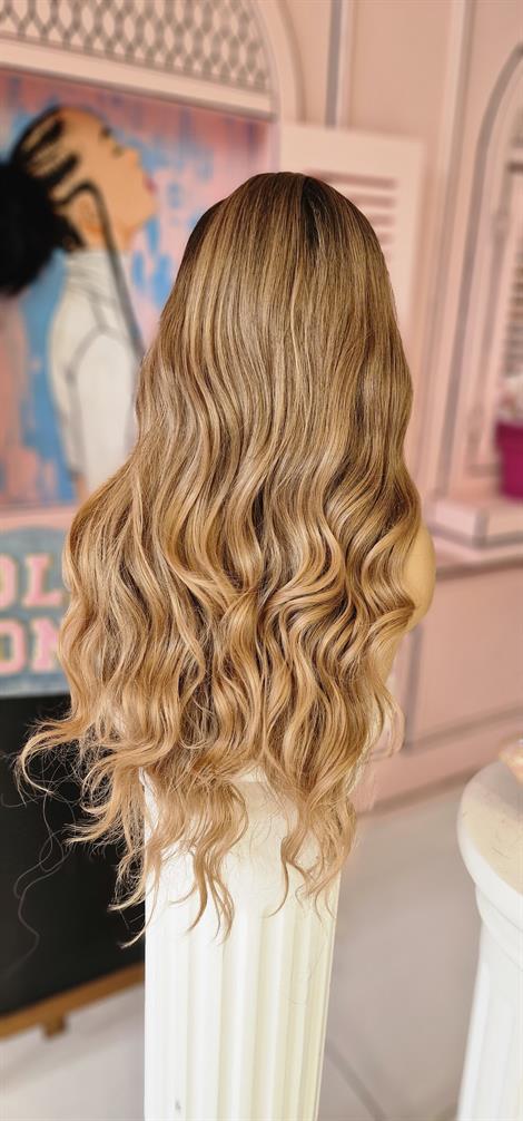 LOLLY PONY Dalgalı Bal Köpüğü Dip Boyalı Kore Fiber Sentetik Ön Tül Peruk