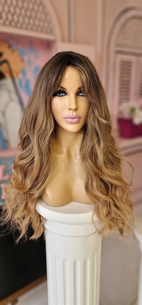 LOLLY PONY Dalgalı Bal Köpüğü Dip Boyalı Kore Fiber Sentetik Ön Tül Peruk