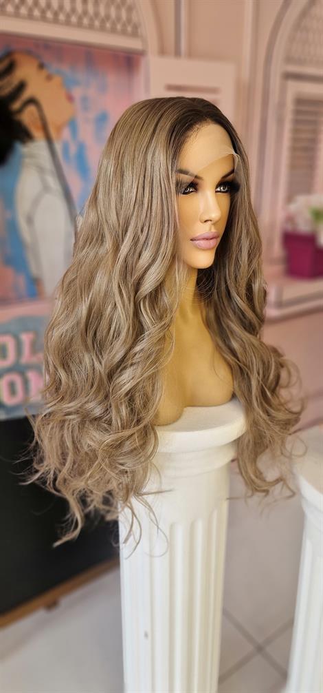 LOLLY PONY Dalgalı Dip Boyalı Bal Rengi 80 cm Kore Fiber Sentetik Ön Tül Peruk