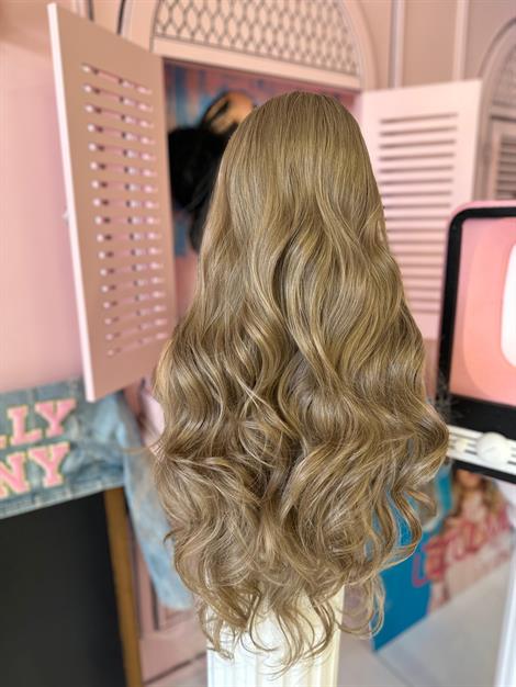 LOLLY PONY Dalgalı Dip Boyalı Bej Sarı 80 cm Kore Fiber Sentetik Ön Tül Peruk