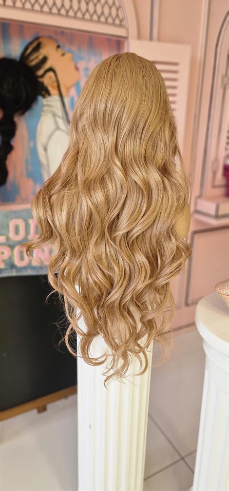 LOLLY PONY Dalgalı Dip Boyalı Karamel Işıltılı 85 cm Kore Fiber Sentetik Ön Tül Peruk