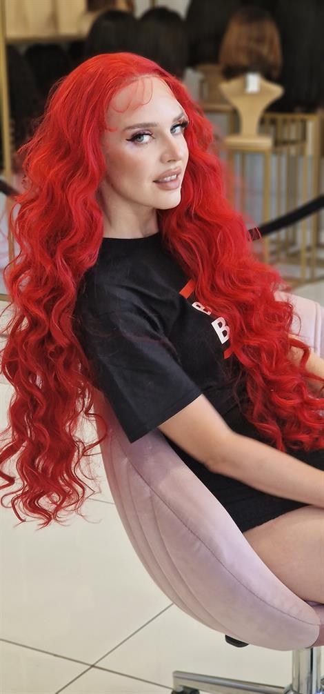 LOLLY PONY Dalgalı Kırmızı 85cm Kore Fiber Sentetik Ön Tül Peruk
