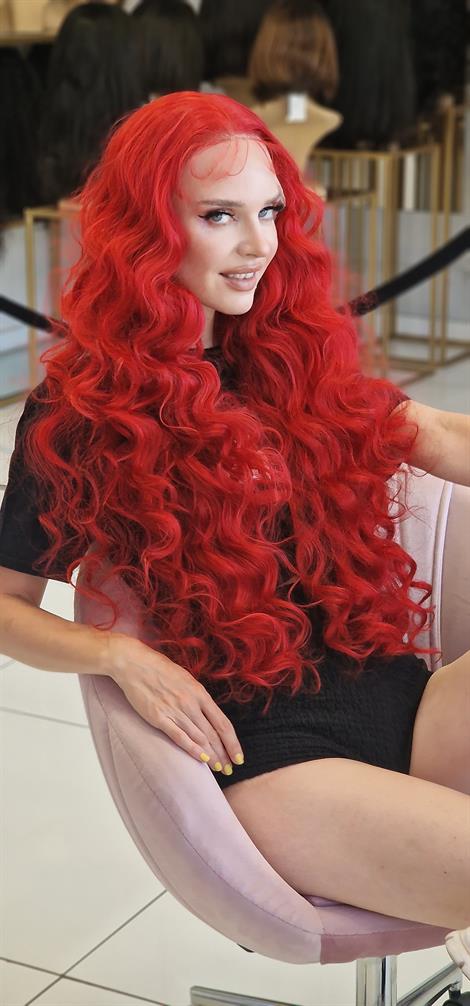 LOLLY PONY Dalgalı Kırmızı 85cm Kore Fiber Sentetik Ön Tül Peruk