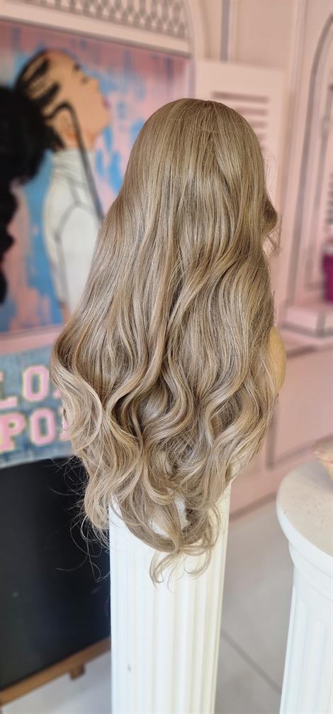 LOLLY PONY Dalgalı Kumral Röfleli 75 cm Kore Fiber Sentetik Ön Tül Peruk