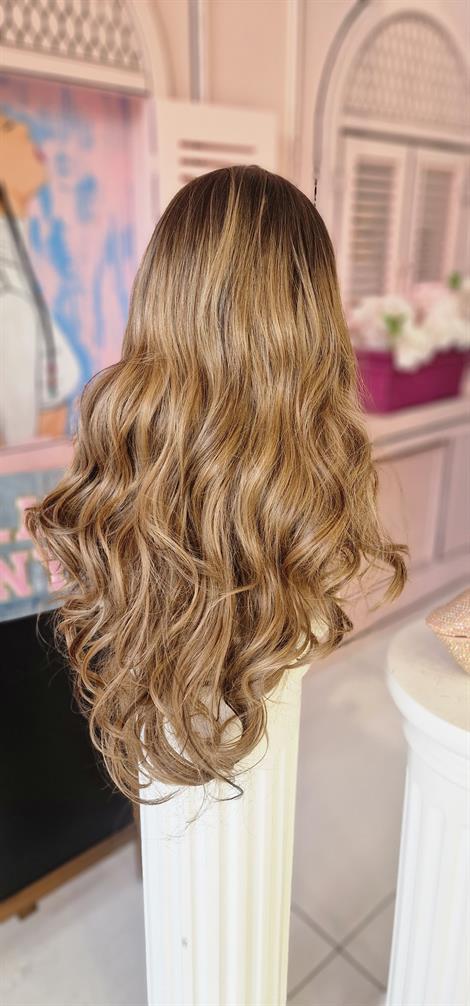 LOLLY PONY Dalgalı Kumral Röfleli 75cm Kore Fiber Sentetik Ön Tül Peruk