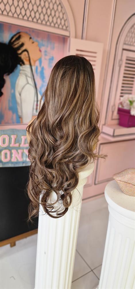 LOLLY PONY Dalgalı Kumral Röfleli 85cm Kore Fiber Sentetik Ön Tül Peruk