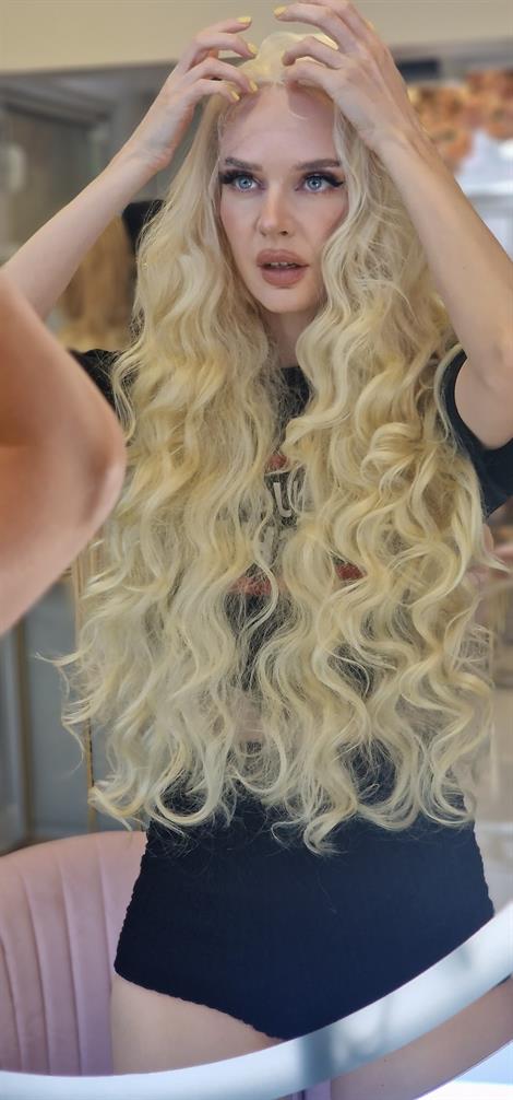 LOLLY PONY Dalgalı Platinium 85 cm Kore Fiber Sentetik Ön Tül Peruk