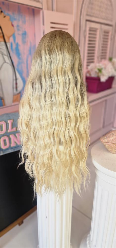 LOLLY PONY Dalgalı Röfleli 80 cm Kore Fiber Sentetik Ön Tül Peruk