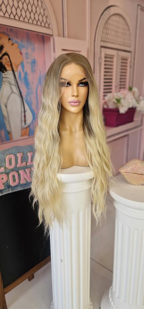 LOLLY PONY Dalgalı Röfleli 80 cm Kore Fiber Sentetik Ön Tül Peruk