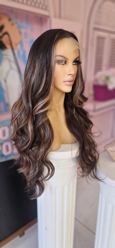 LOLLY PONY Dalgalı Siyah Kumral Röfleli 70 cm Kore Fiber Sentetik Ön Tül Peruk