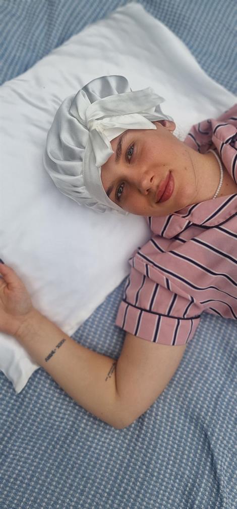 Saf İpek Saç Bakım Ve Uyku Bonesi Beyaz