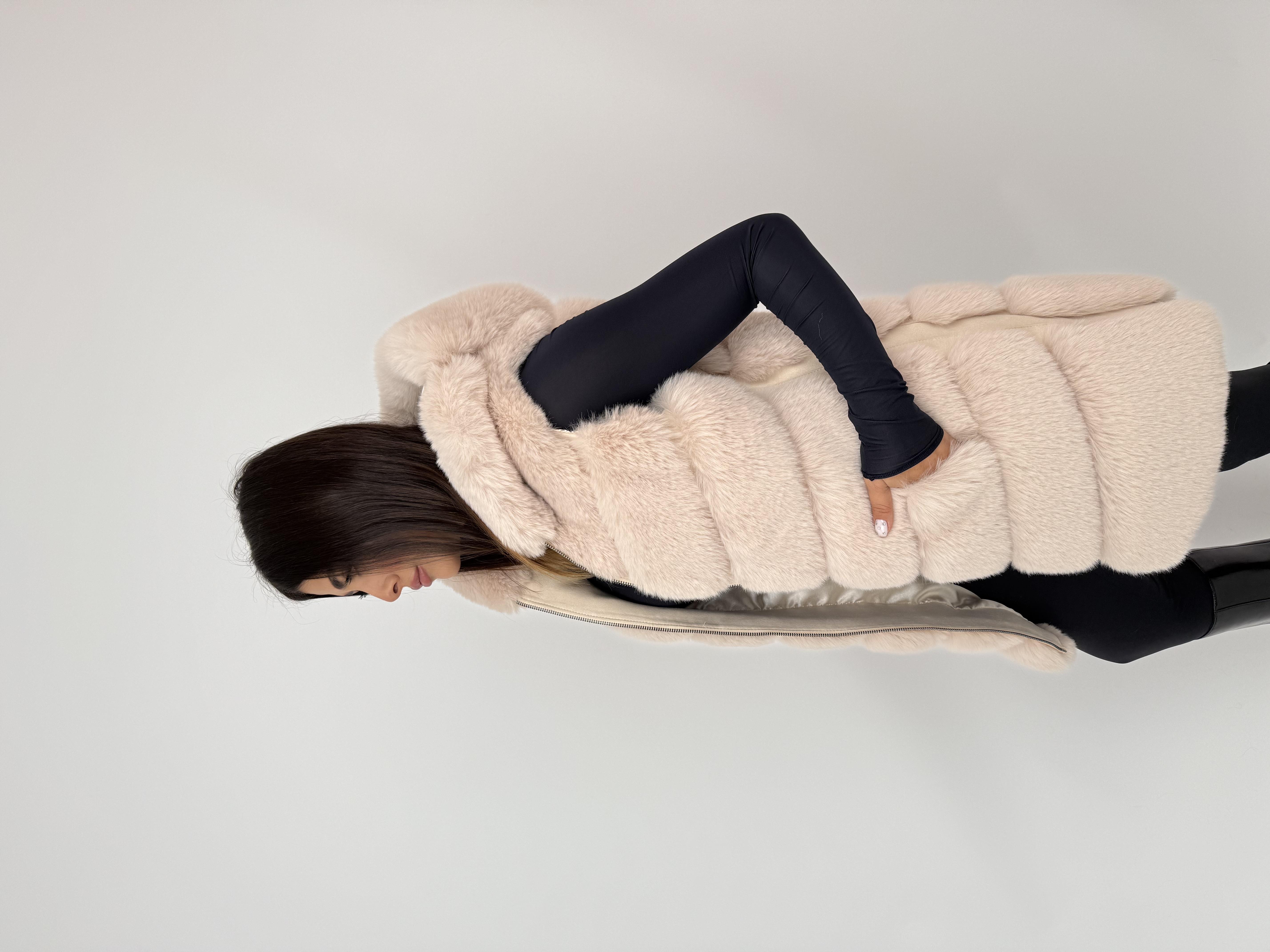 CLASSIC Kapüşonlu Suni Kürk Yelek - Bej