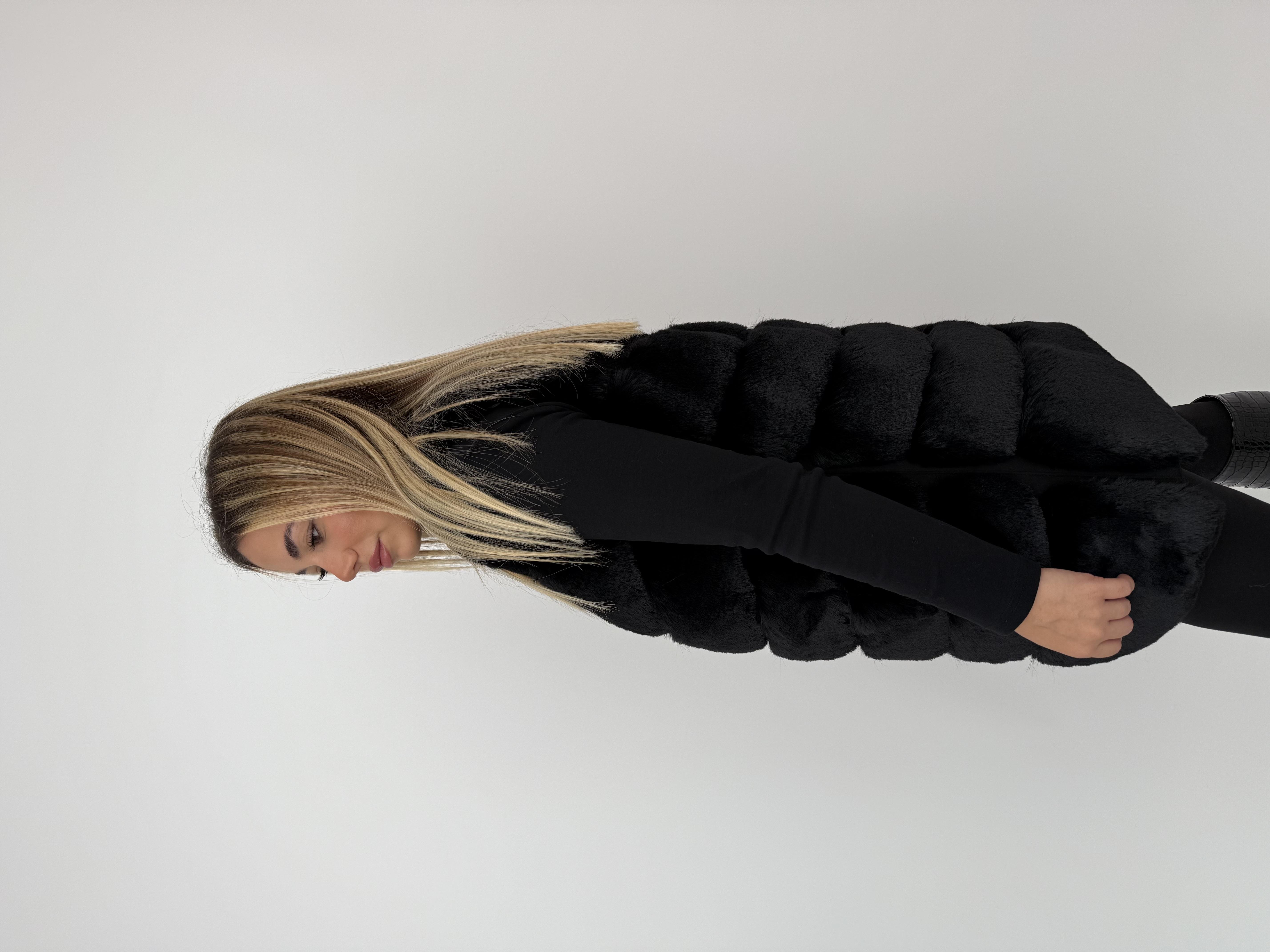 CLASSIC 7 Sıra Dilimli Suni Kürk Yelek - Siyah