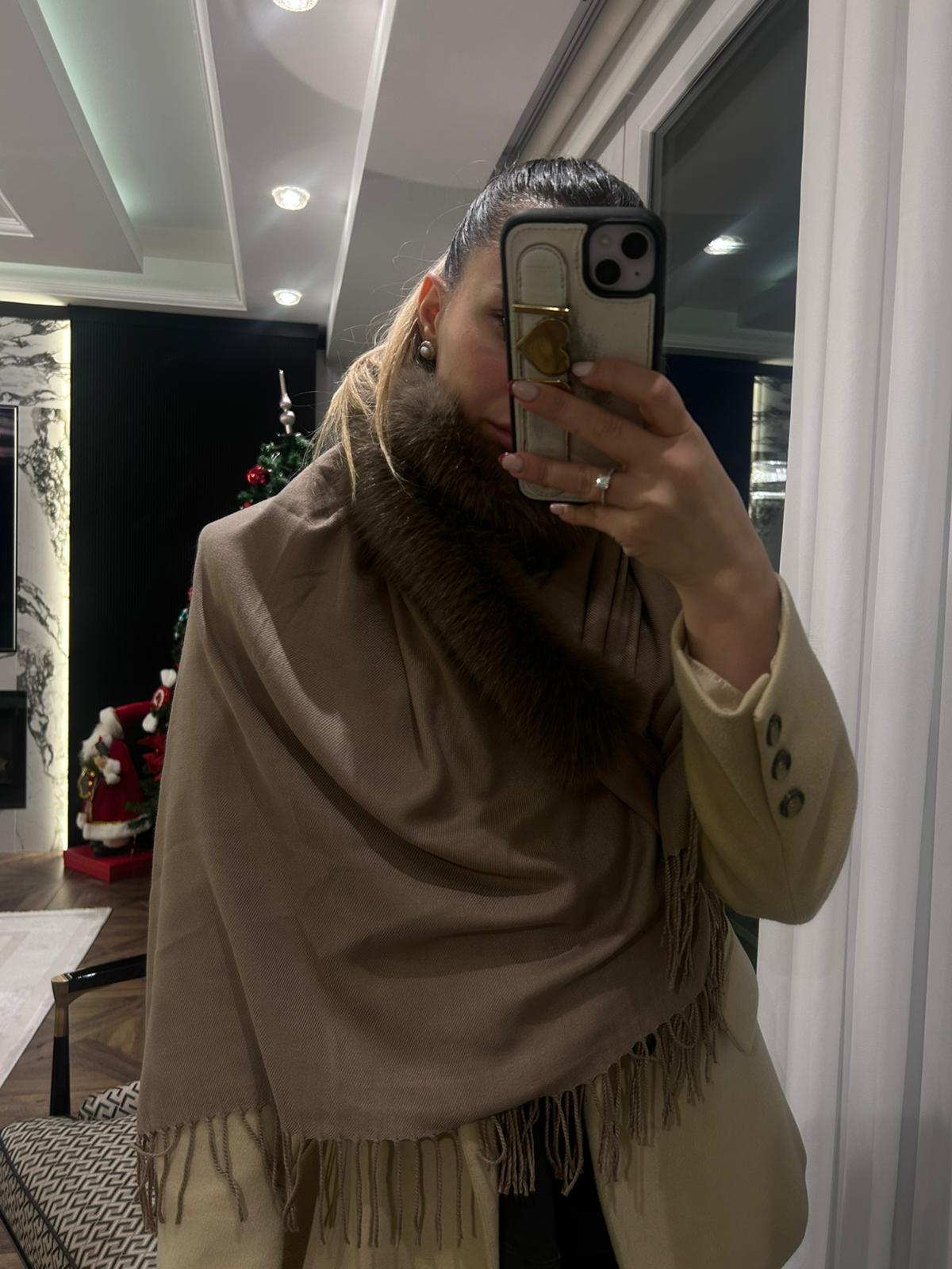 JF Kürklü Püsküllü Şal - Vizon