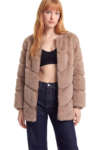 CLASSIC EDITION Yuvarlak Yaka Dilimli Suni Kürk Ceket - Vizon